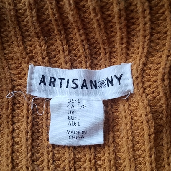 Artisan NY Ribbed Sleeveless Sweater - Picture 5 of 5